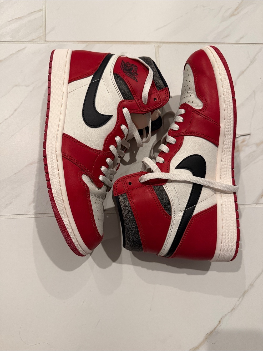 JORDAN 1 RETRO HIGH OG 'CHICAGO LOST & FOUND' SIZE 11
